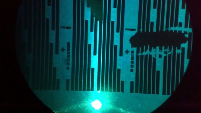 edge-emitting laser structures